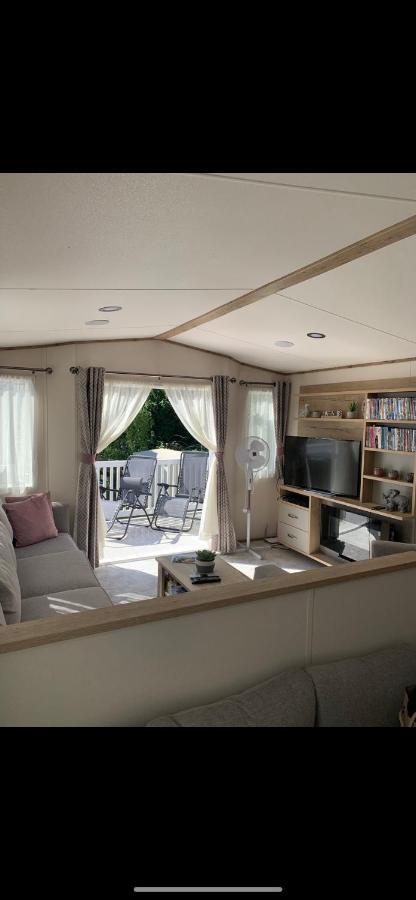 Meadows 3 New Beach Holiday Park Apartment ดิมเชิร์ช ภายนอก รูปภาพ
